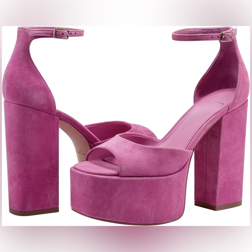 MARC FISHER SUEDE SHOES